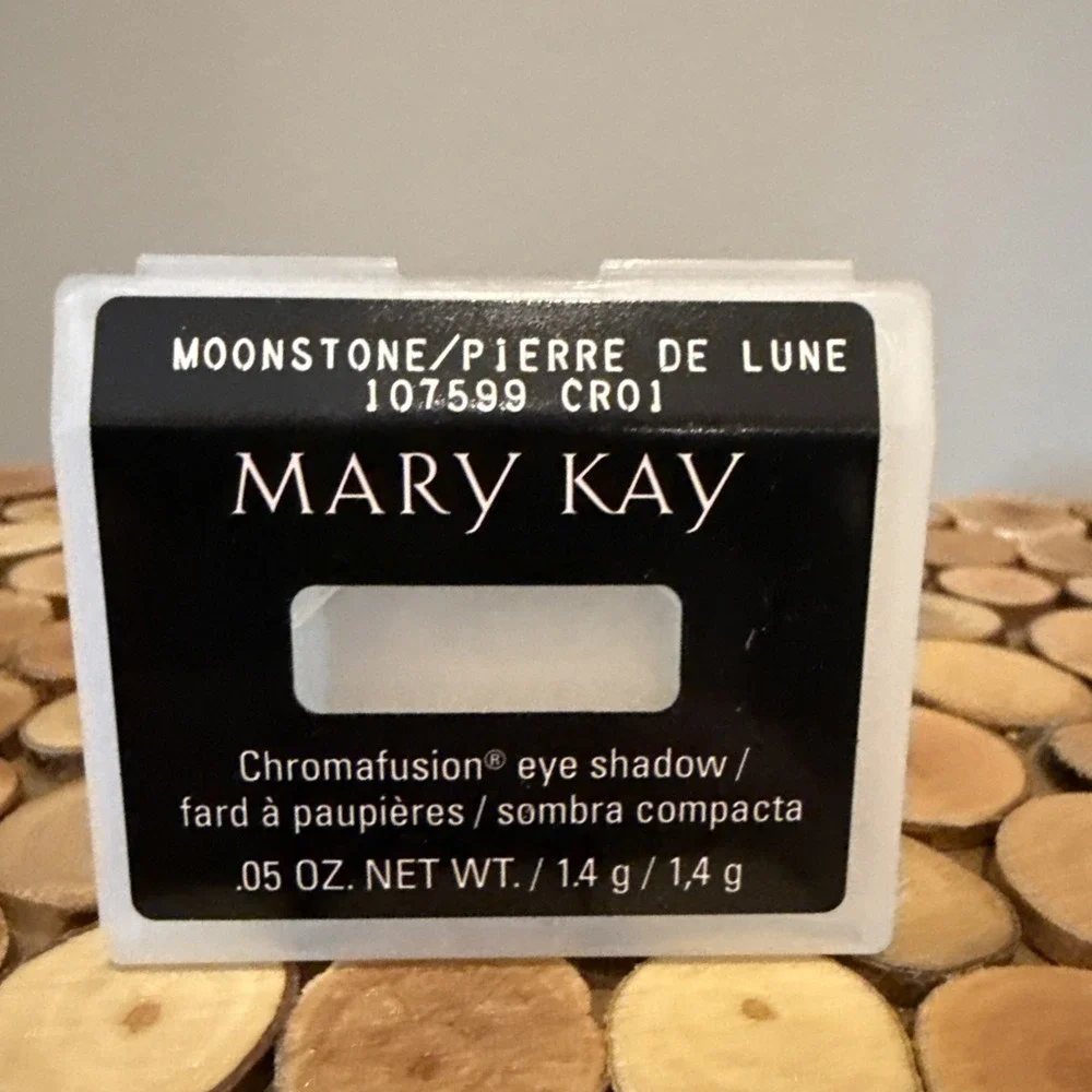 Mary Kay CHROMAFUSION EYE SHADOW 0.05 Oz‎ Moonstone 107599